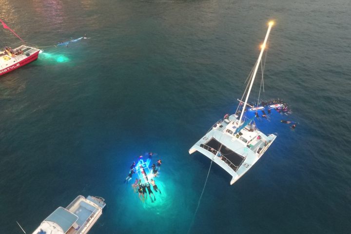 a small boat in a body of water